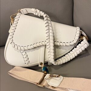 Elegant White Handbag with Braided Strap